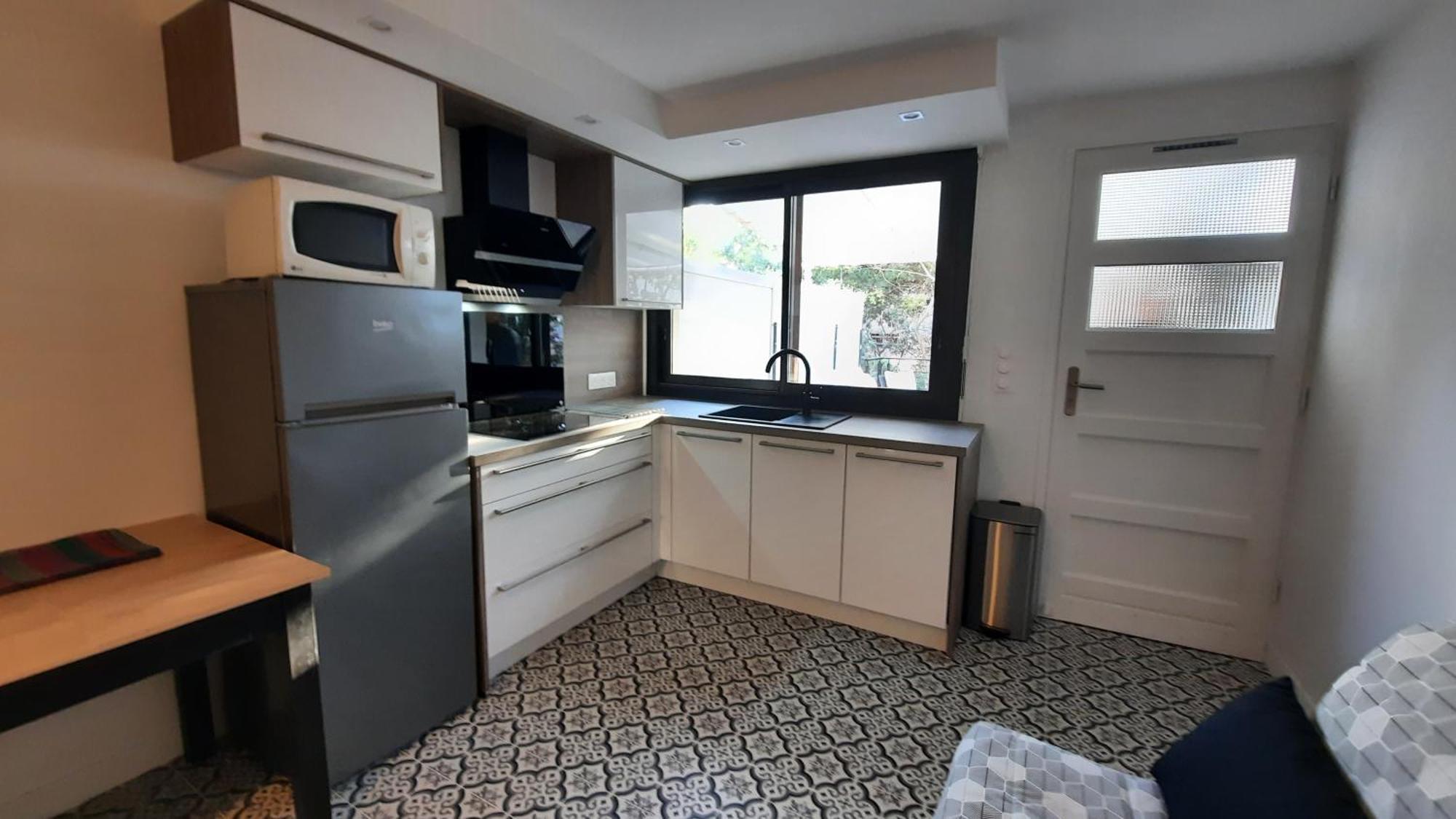 Studio Climatise Lantanas 4 Personnes Le Lavandou Dış mekan fotoğraf